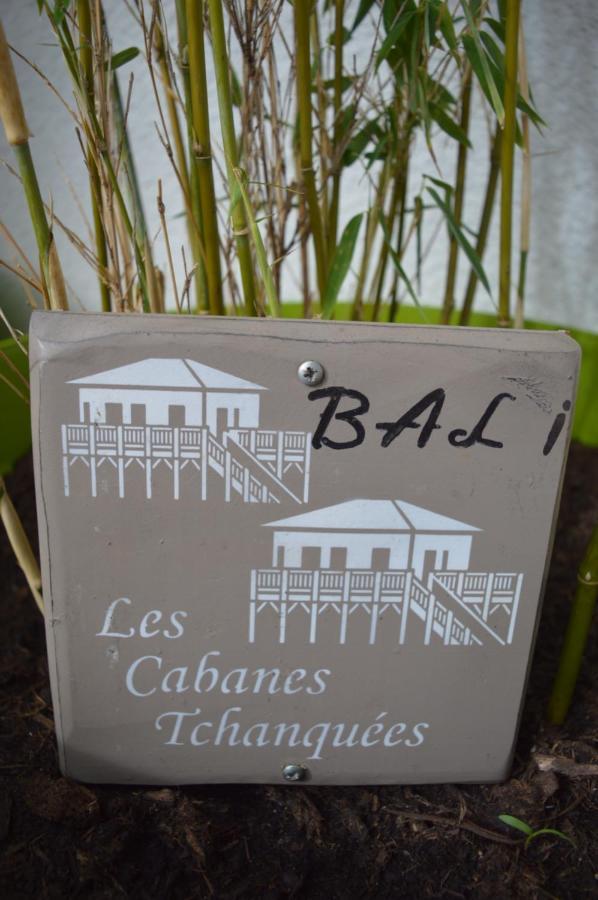 Domaine De L'Espiguette Bed and Breakfast Biganos Exteriör bild